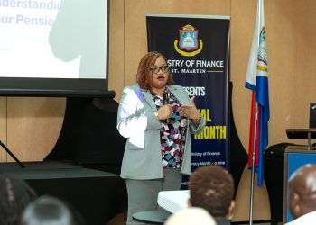 Alta asistencia a las sesiones del Mes de la Alfabetización Financiera