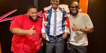 El Ministro Brug y King James lanzan la canción de concientización sobre salud mental “¿Estás bien?”