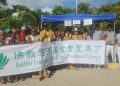 Tzu Chi distribuye paquetes de alimentos a 90 familias en la última entrega de ayuda en Cay Bay de 2025