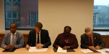 El Gobierno de Statia firma un acuerdo para fortalecer la regulación y el cumplimiento de la normativa ambiental