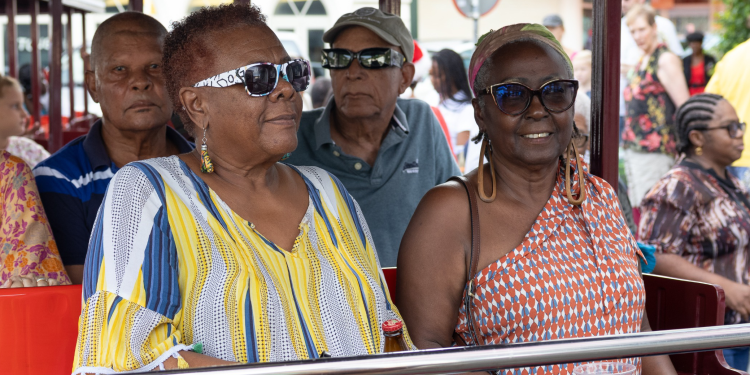 Recorrido Histórico en Tranvía por Philipsburg con Gran Concurrencia