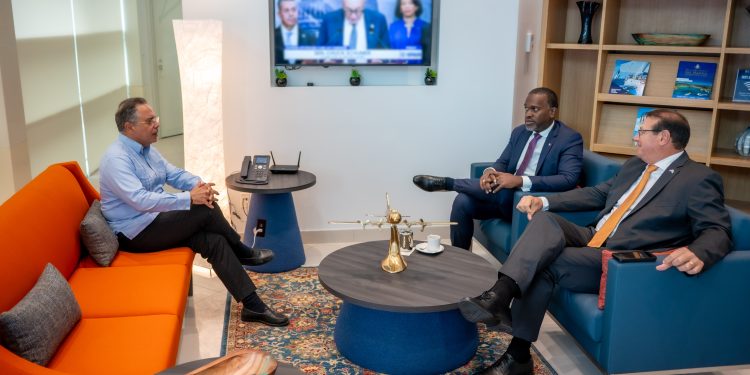 Gobernadores de Aruba y Curaçao se unen al Gobernador Baly en Sint Maarten antes del 50.º Aniversario de Saba