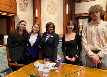 La Ministra Plenipotenciaria asiste al evento “Mesas Japonesas” en Leiden