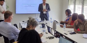 Abogados reciben capacitación sobre ingresos involuntarios por problemas de salud mental