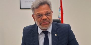 El Primer Ministro Mercelina elogia al personal del aeropuerto y a las partes interesadas por su rápida respuesta tras la interrupción de vuelos