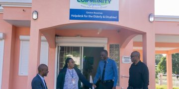 El Ministro Brug reubica su Gabinete fuera del Edificio de Administración Gubernamental