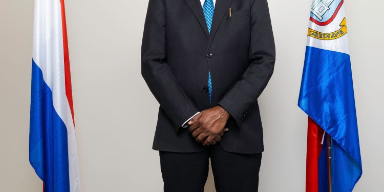 El Ministro Brug informa sobre la situación de los pacientes que reciben atención médica en el extranjero en medio de los acontecimientos regionales