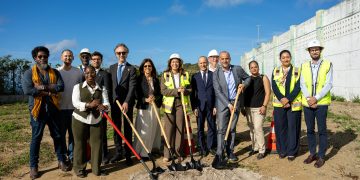 La Ministra de Justicia, Nathalie Tackling, da inicio a la tan esperada construcción de la nueva prisión de Point Blanche