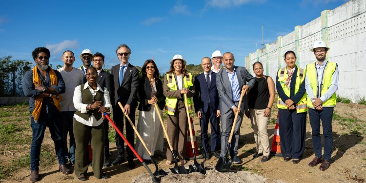 La Ministra de Justicia, Nathalie Tackling, da inicio a la tan esperada construcción de la nueva prisión de Point Blanche
