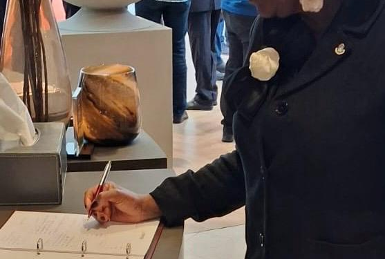 La Ministra Plenipotenciaria Arrindell despide a Hamilton “Hammy” L. Richardson, figura emblemática del béisbol holandés