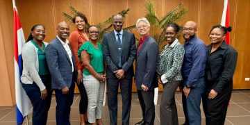 El Ministro Brug nombra a un Inspector General Interino