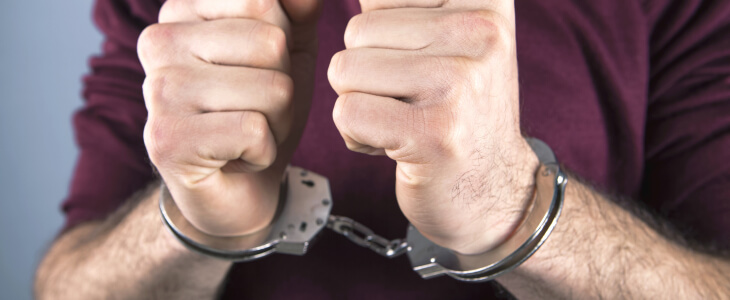 Arresto en relación con robo a mano armada