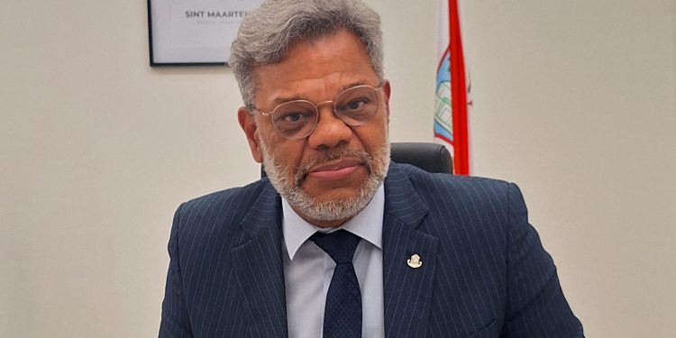 Un paso histórico para la atención médica: Sint Maarten trabaja en un marco de registro legal para profesionales de la salud