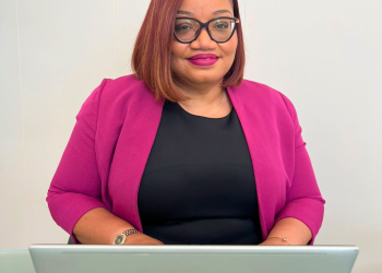 Honorable Ministra de Finanzas, Sra. Marinka Gumbs, impulsa la abolición de los impuestos sobre sucesiones y tierras