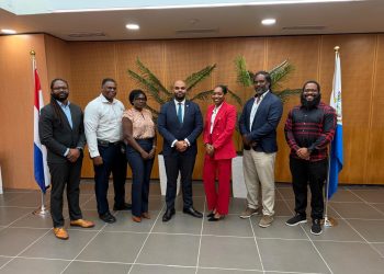 VROMI se une al retiro de la presidenta de la Fundación de la Vivienda