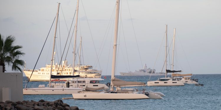 El HNLMS Friesland, nuevo buque estación en el Caribe