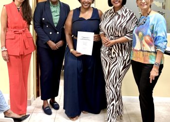 Servicios de Apoyo a las víctimas involucra a Parlamentarias en un diálogo sobre el fortalecimiento de la protección y las políticas para sobrevivientes