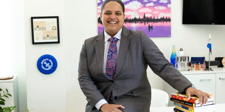 El Departamento de Juventud lidera una iniciativa de investigación liderada por jóvenes en Sint Maarten