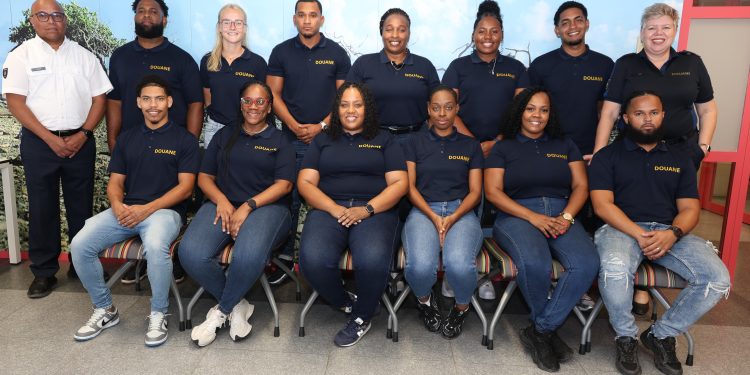 Doce (12) reclutas de la Aduana del Caribe Neerlandés comienzan su formación como oficiales de aduanas (C-Oficiales)