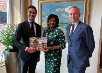 La Ministra Arrindell asiste a la Primera Reunión del Consejo de Ministros del Reino bajo la presidencia del Primer Ministro Jetten