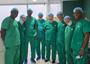 El Ministro Brug informa sobre la misión de salud a Colombia