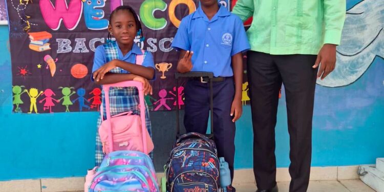 Brug: El respeto por todos los que contribuyen a la crianza de nuestros hijos es una inversión en el futuro de Sint Maarten