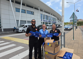 Princess Juliana International Airport apoya a estudiantes con iniciativa de regreso a clases
