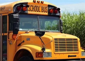 El Departamento de Transporte Escolar recuerda a conductores, padres y estudiantes la importancia de priorizar la seguridad para el año escolar 2026-2027