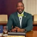 El Parlametario Lewis a la Ministra de Justicia: "¿Qué tiene que ocultar?"