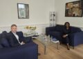 Ministra Plenipotenciaria Arrindell recibe visita de cortesía del representante neerlandés Gerbert Kunst