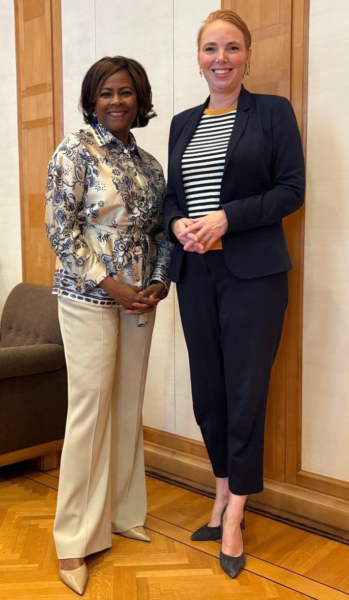 Sint Maarten's Minister Plenipotentiary Meets Dutch Digital Economy Secretary