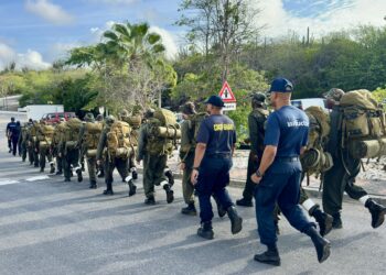 Nuevo grupo del Programa Básico de Formación Policial y Guardia Costera completa el período de introducción «Más Fuertes Juntos»