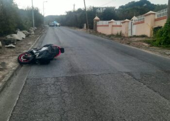 Transeúnte y conductor de pasola resultan heridos en accidente de tránsito