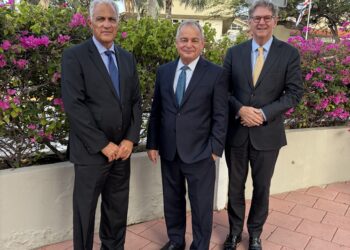 CAft insta a Aruba a definir el futuro del turismo mientras mantiene margen en su presupuesto