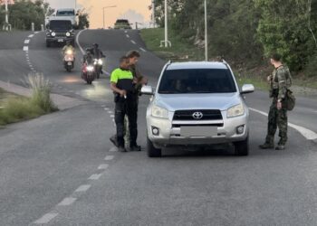Controles conjuntos del KPSM y los Marines centrados en la seguridad y la seguridad vial
