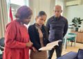 Ministra Plenipotenciaria Arrindell recibe en La Haya a los autores locales Dwight Williams y Claudine Williams-Wescot