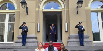 Statia felicita a MEGA D por su nominacion a los premios Appeltjes van Oranje
